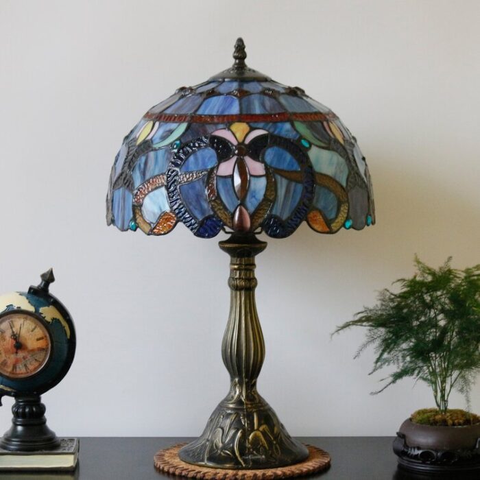 Benld Metal Lamp - Chic Decora