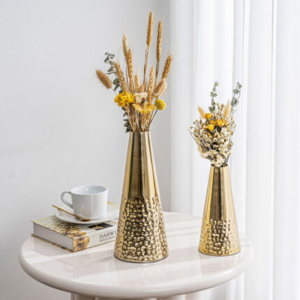 Vizio Glass Table Vase - Chic Decora