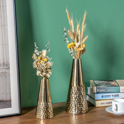 Handmade Metal Table Vase - Chic Decora