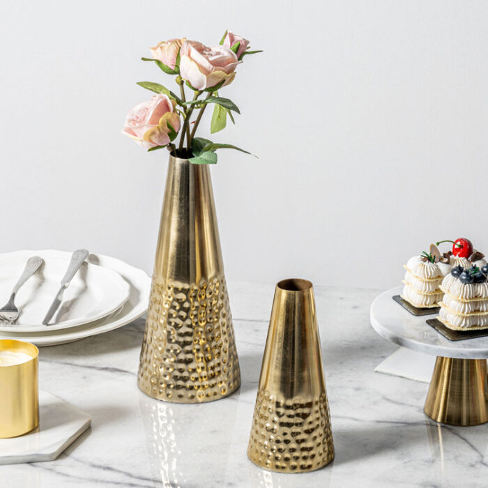 Handmade Metal Table Vase - Chic Decora