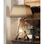 Hoye-Crest Table Lamp - Chic Decora