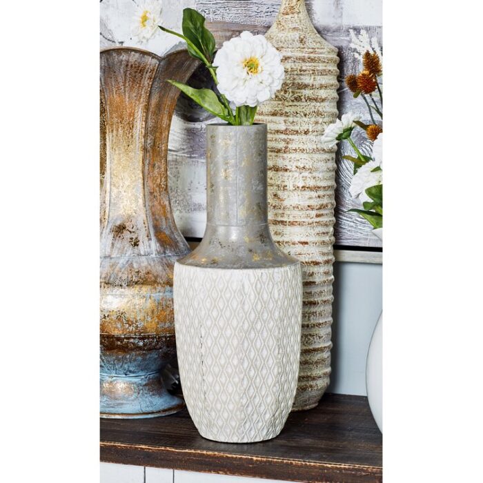 Kamren Metal Table Vase - Chic Decora