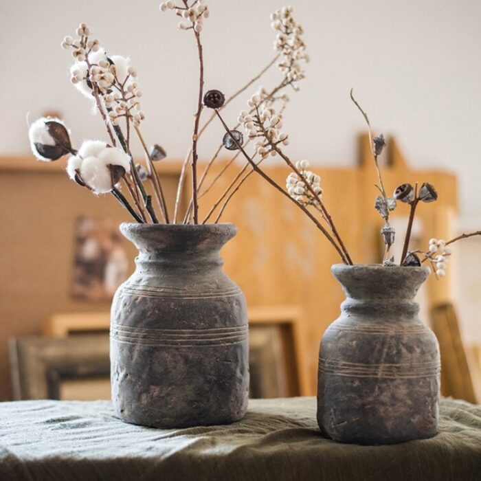 Leeann Handmade Concrete Table Vase - Chic Decora