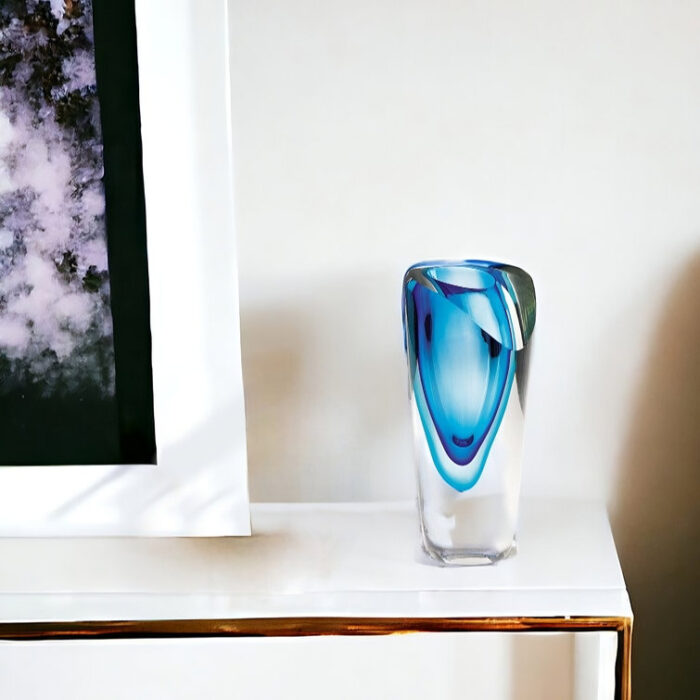 Marie-Anne Clear and Blue Crystal Table Vase - Chic Decora