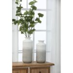 Metal Table Vase - Chic Decora