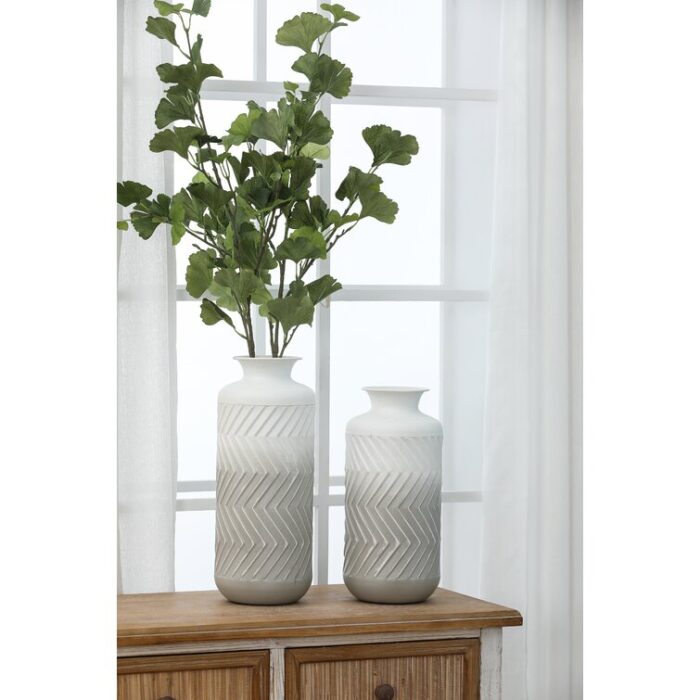 Metal Table Vase - Chic Decora