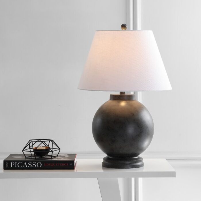 Minchinhampton Resin Table Lamp - Chic Decora