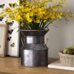 Signorelli Metal Table Vase - Chic Decora