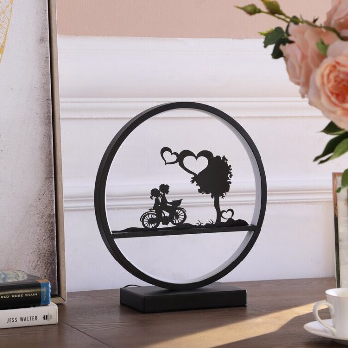 Tully Metal Novelty Lamp - Chic Decora