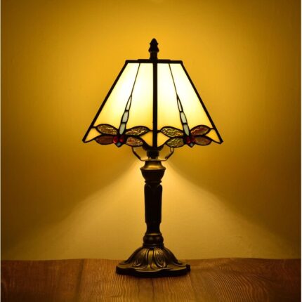 Vinalhaven Resin Table Lamp - Chic Decora