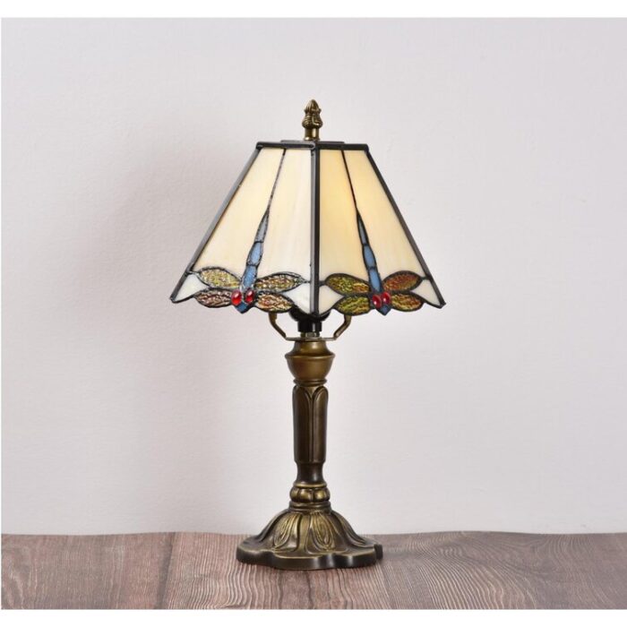 Vinalhaven Resin Table Lamp - Chic Decora