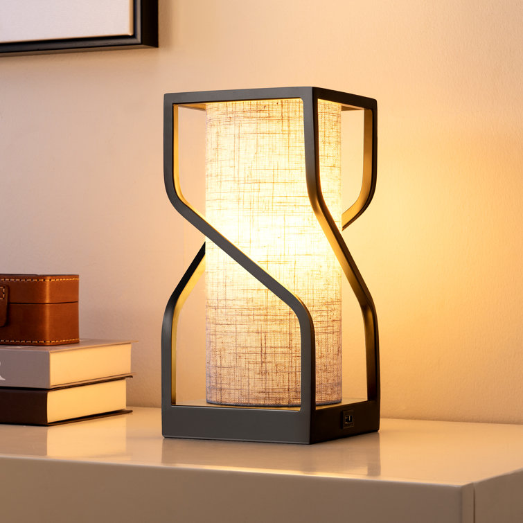 Aedan Metal USB Table Lamp - Chic Decora