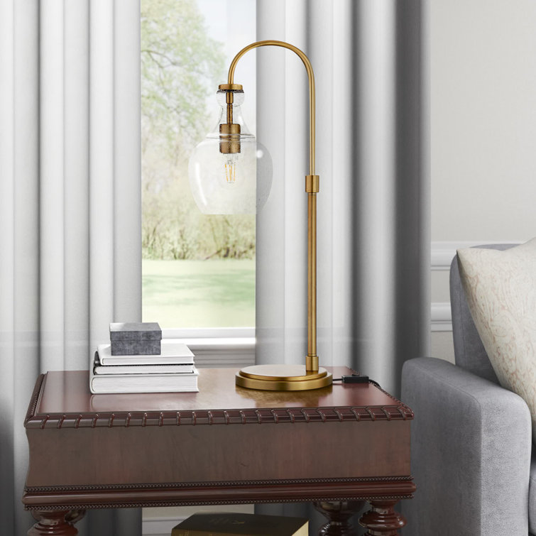 Alden Metal Arched Lamp - Chic Decora