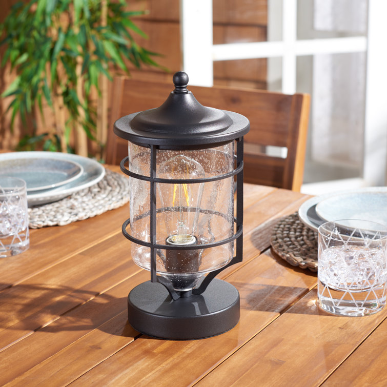 Alesso Metal Table Lamp - Chic Decora