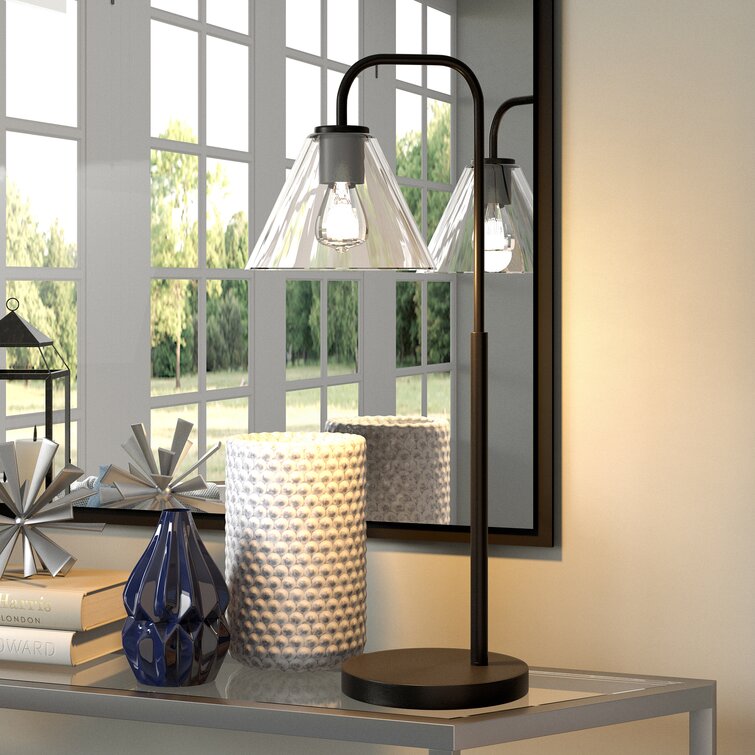 Alhowra Metal Arched Lamp - Chic Decora