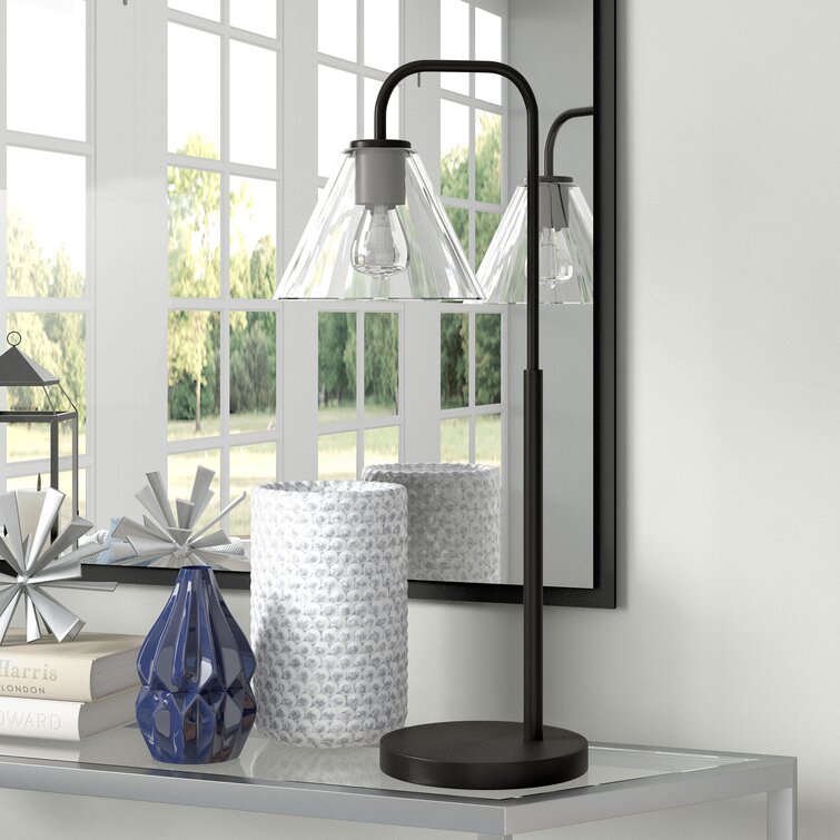 Alhowra Metal Arched Lamp - Chic Decora