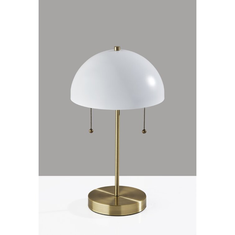 Amanda Metal Table Lamp - Chic Decora