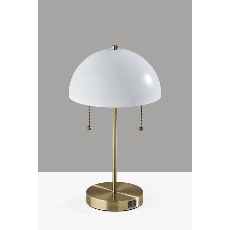 Amanda Metal Table Lamp - Chic Decora