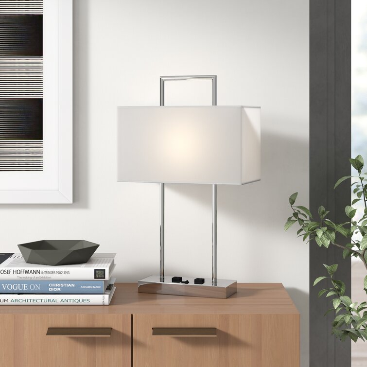 Anivea Metal Table Lamp - Chic Decora