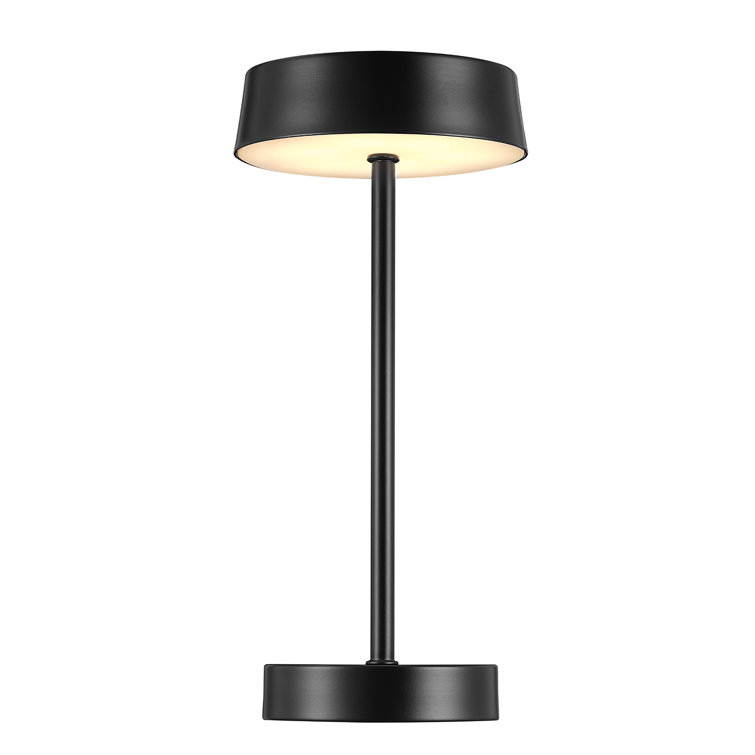 Amey Metal Table Lamp - Chic Decora