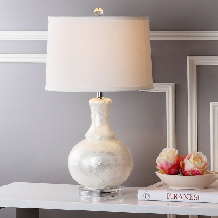 Eleigha Resin Table Lamp - Chic Decora