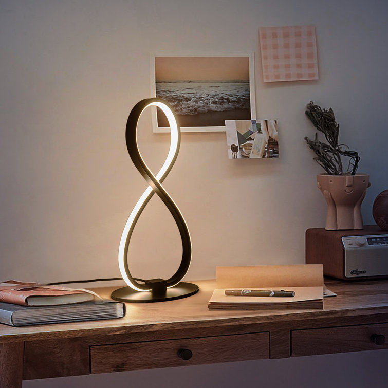 Shrout Metal USB Desk Lamp - Chic Decora