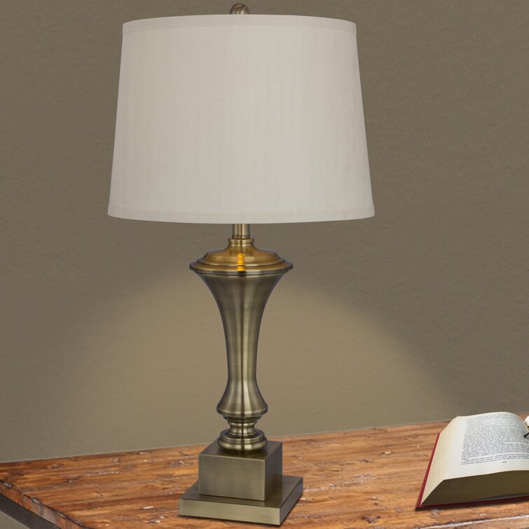 Metal Table Lamp - Chic Decora