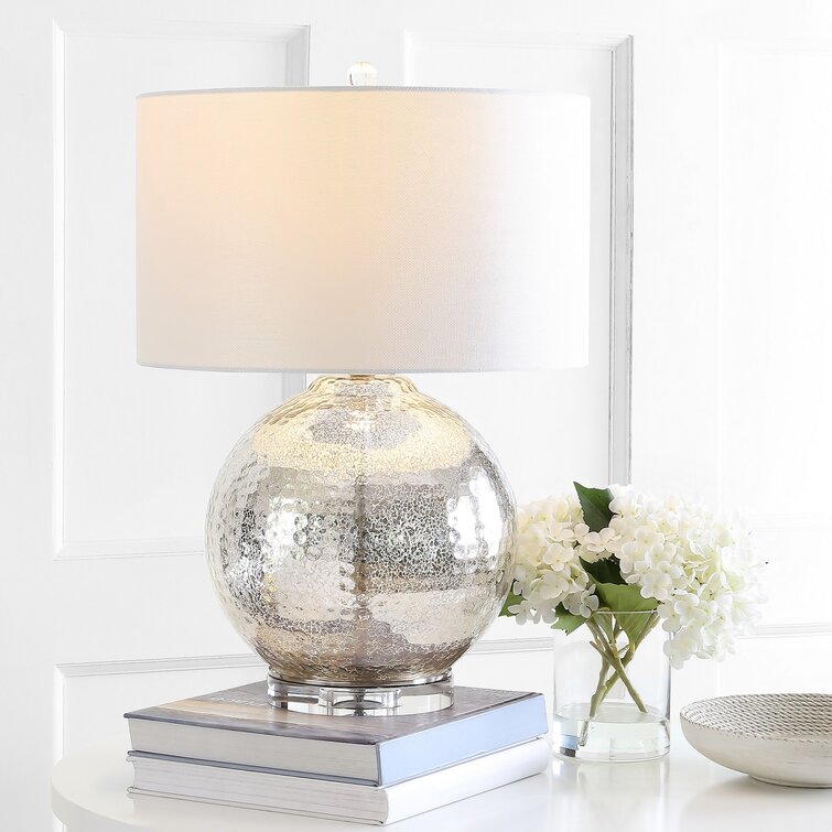 Resin Table Lamp - Chic Decora