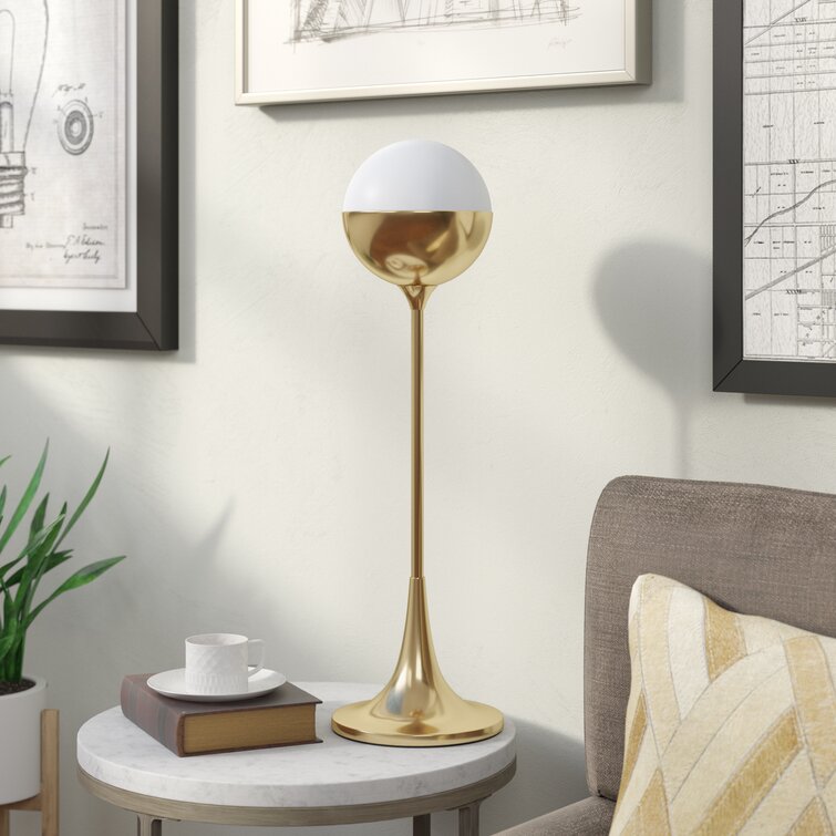 Ashyra Resin Table Lamp - Chic Decora