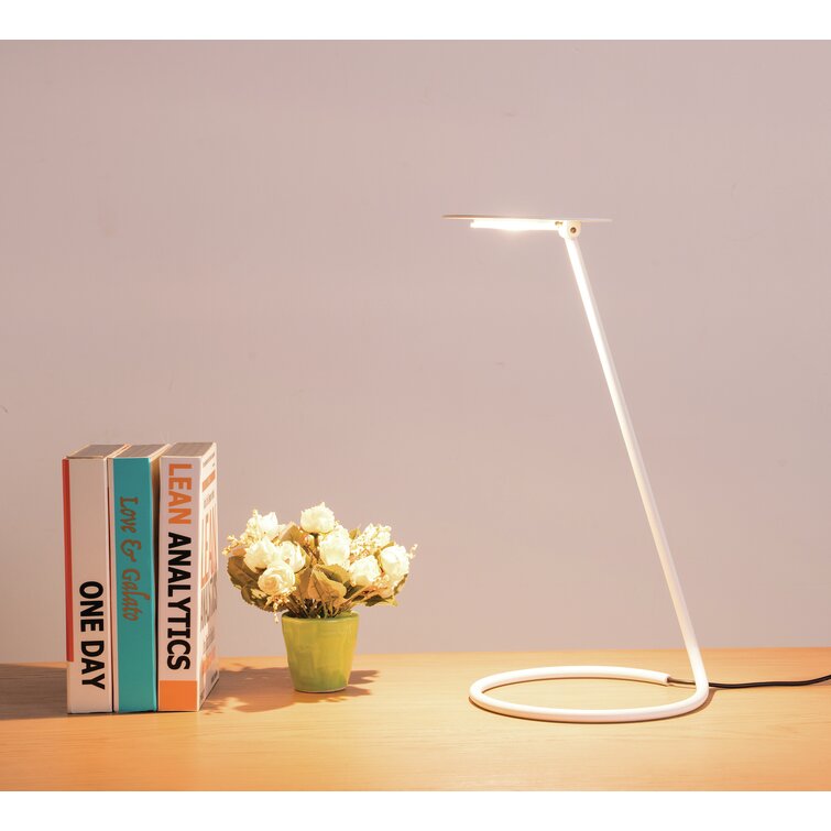 Runnels Metal Desk Lamp - Chic Decora