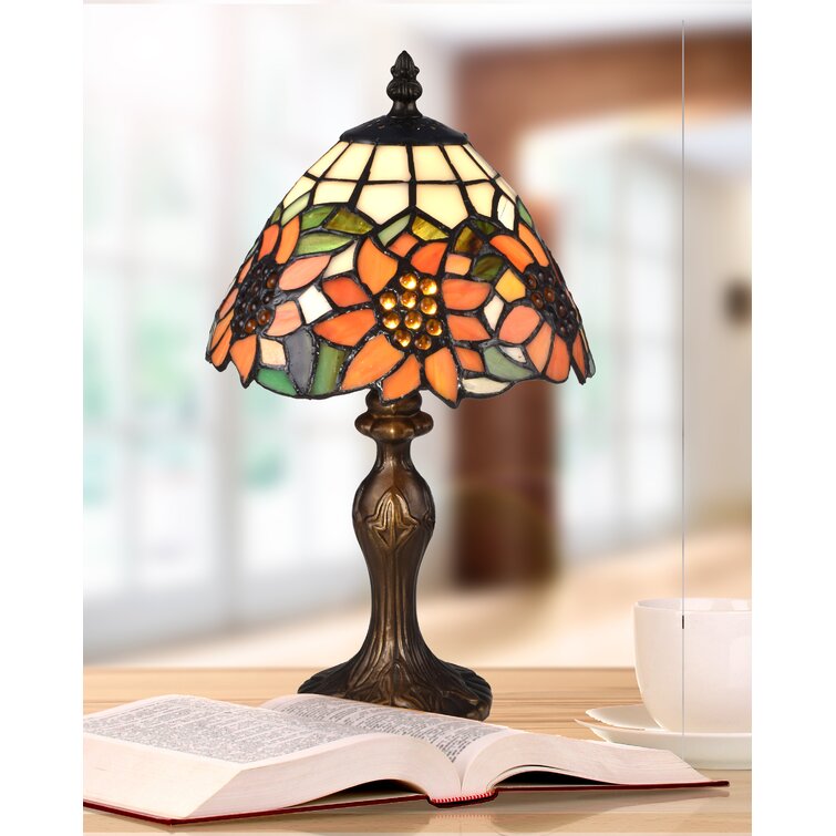 Sybil Resin Table Lamp - Chic Decora