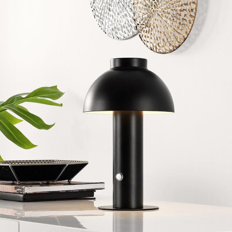 Zosia Metal USB Table Lamp - Chic Decora