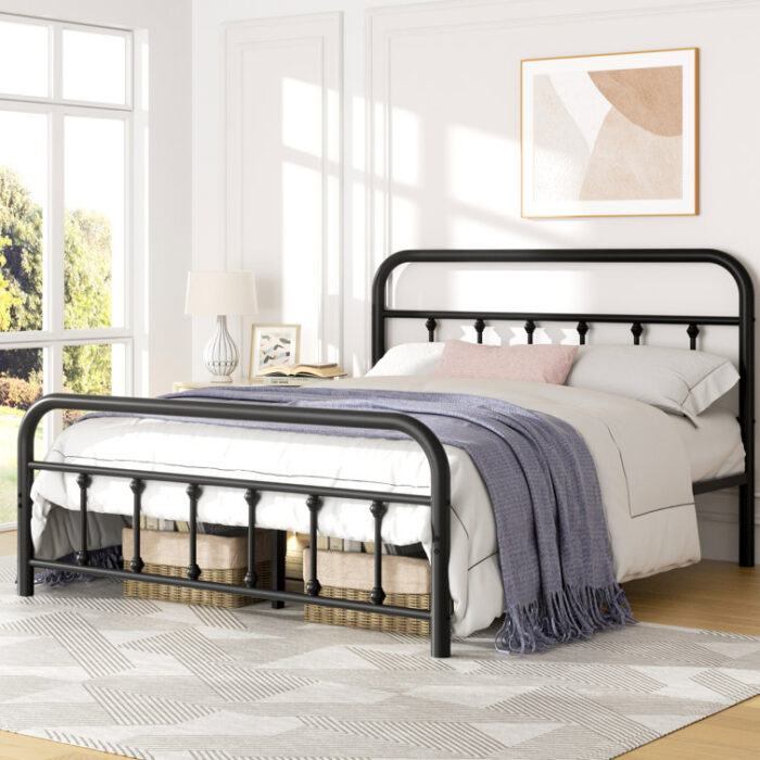 Corbon Metal Platform Bed - Chic Decora