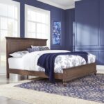 Dansville Standard Bed - Chic Decora