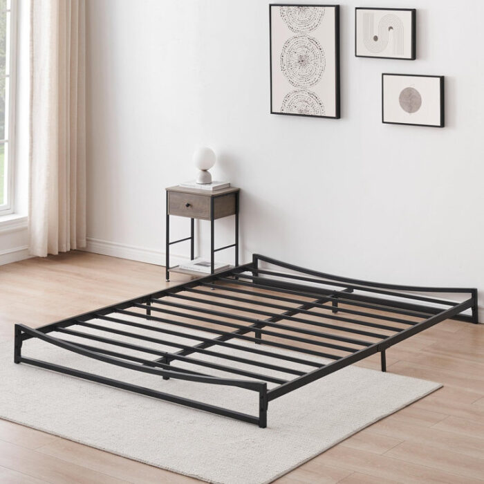 Dyane Metal Panel Bed - Chic Decora