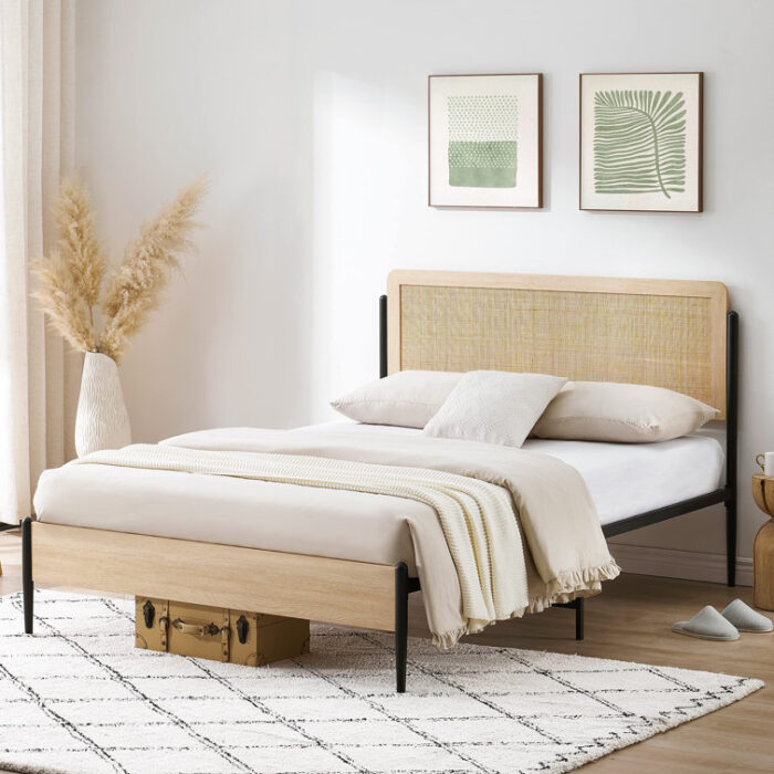 Foreston Metal Bed - Chic Decora