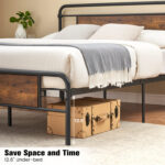 Guiseppe Wood Platform Bed - Chic Decora