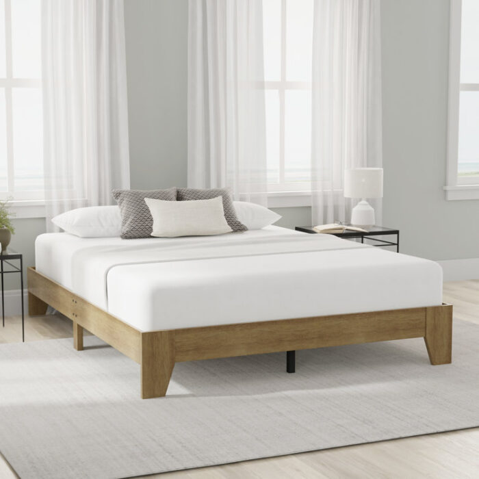 Heiss Open-Frame Bed - Chic Decora