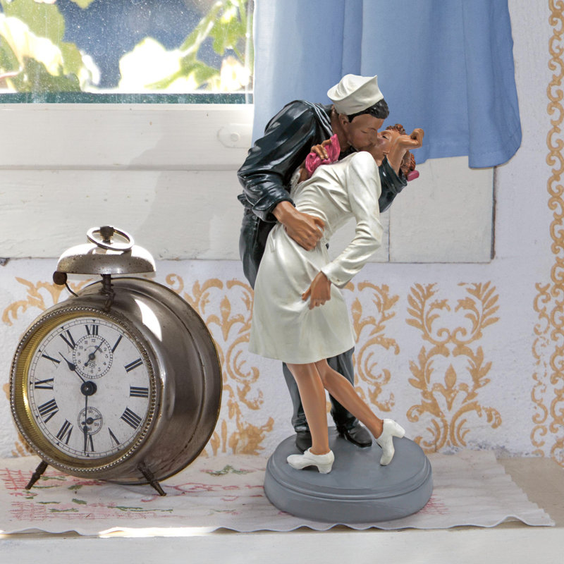 Inspired by the Moment WWII Figurine - Chic Decora