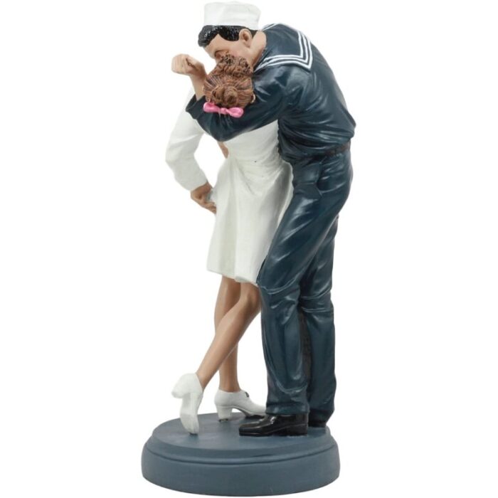 People Figurines & Sculptures - Chic Decora