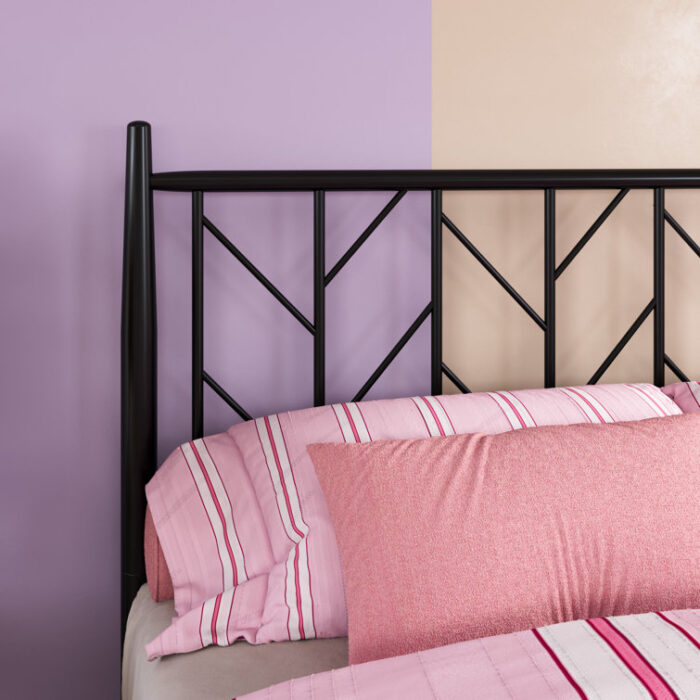 Rollingwood Vintage Low-profile metal bed frame - Chic Decora