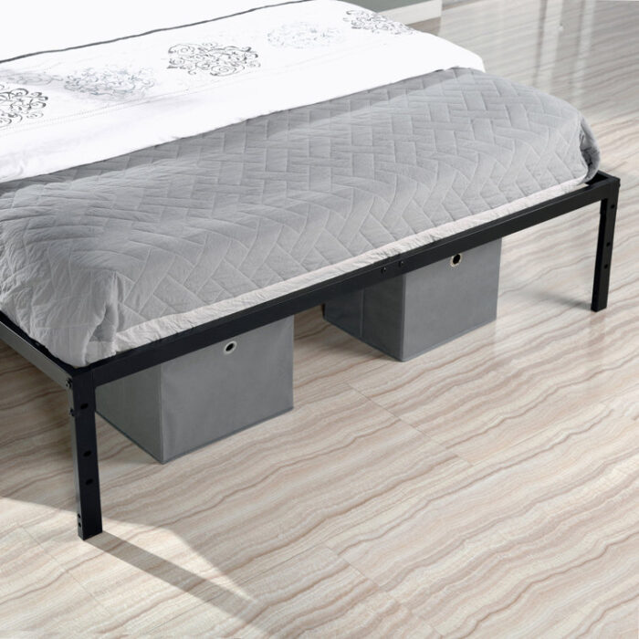 Waleria Metal Bed - Chic Decora