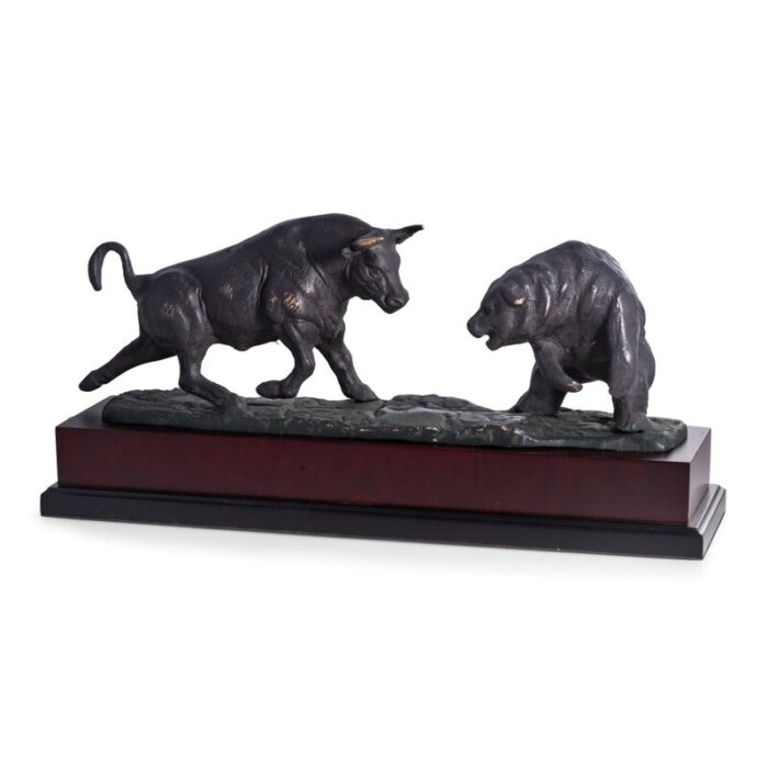 Wisconsin Animals Figurines & Sculptures - Chic Decora