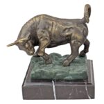 Wisconsin Animals Figurines & Sculptures - Chic Decora