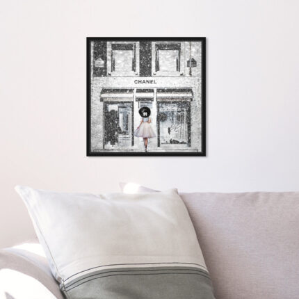 ” Queen Of The Store “ - Chic Decora