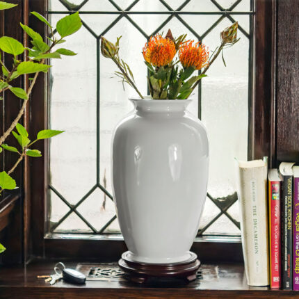 Amesha Handmade Ceramic / Porcelain Table Vase - Chic Decora