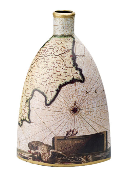 Buckner Ceramic Table Vase - Chic Decora