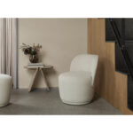 DROP Glass Table Vase - Image 8