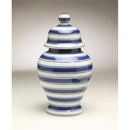 Farber Urn - Chic Decora