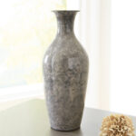 Jayra Metal Table Vase - Image 2